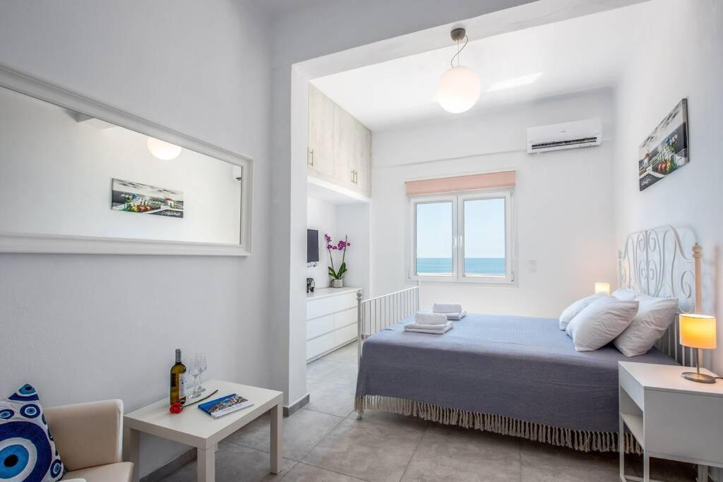Amazing Seafront Suite Ierápetra Esterno foto